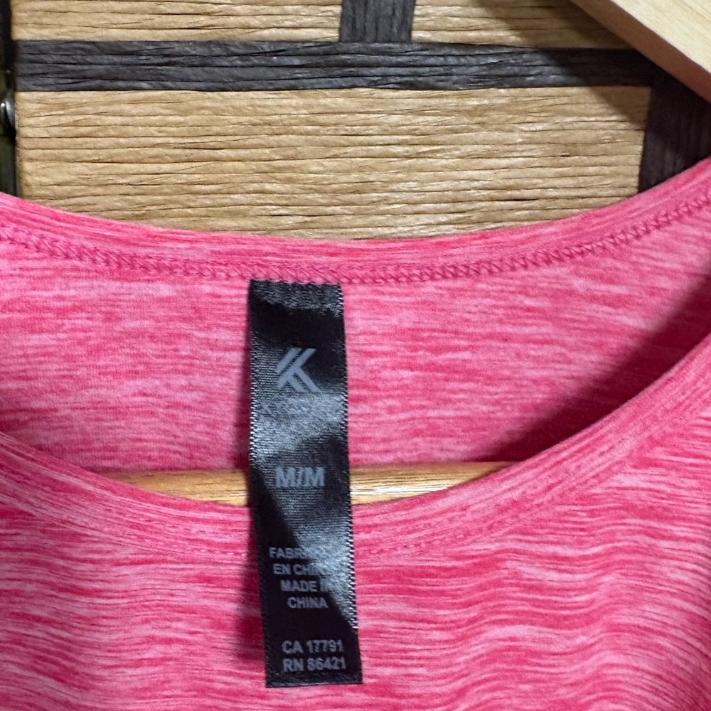 Kyodan Pink Crop Tank‎ Top Size Medium - Picture 4 of 4